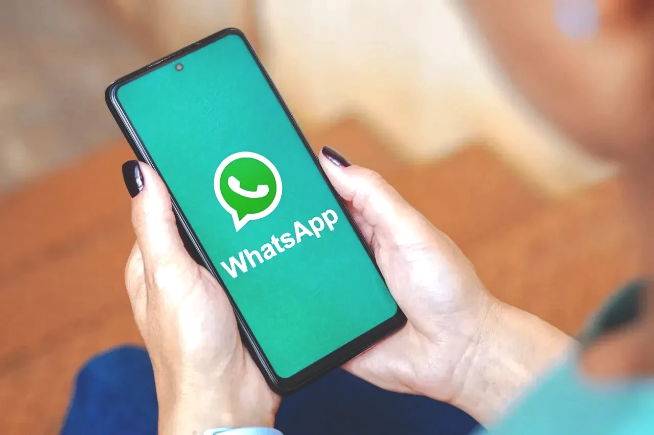 whatsapp1.webp